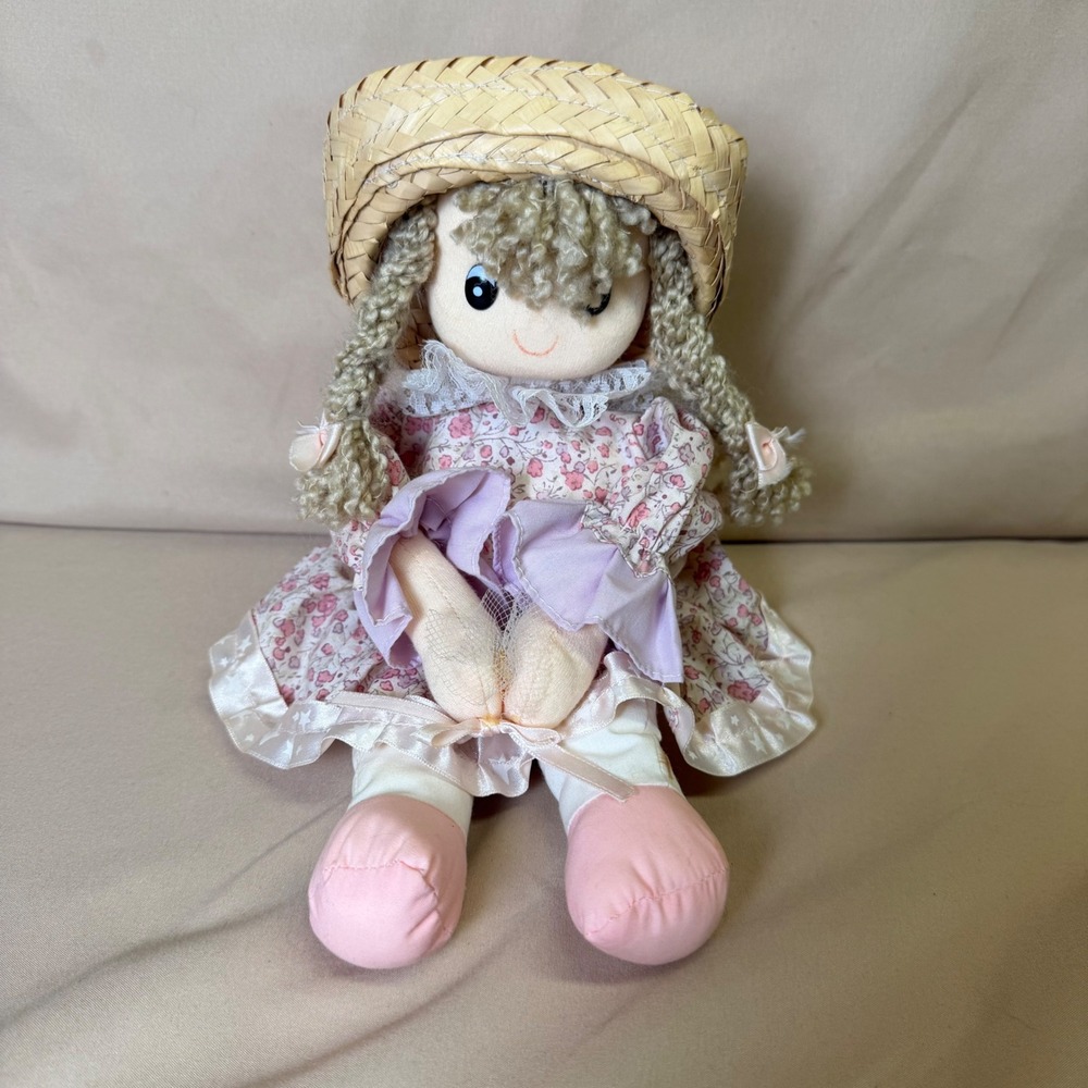 Vintage Sankyo Musical Shelf Sitting Doll Straw Hat Floral Dress Wind Up Doll
